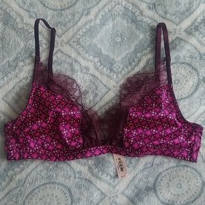VS unlined lace bralette